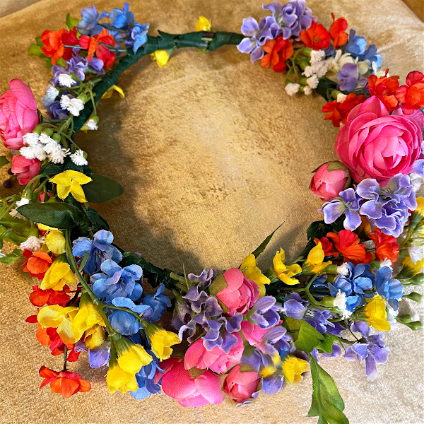 Flower crown for your fairy tea time