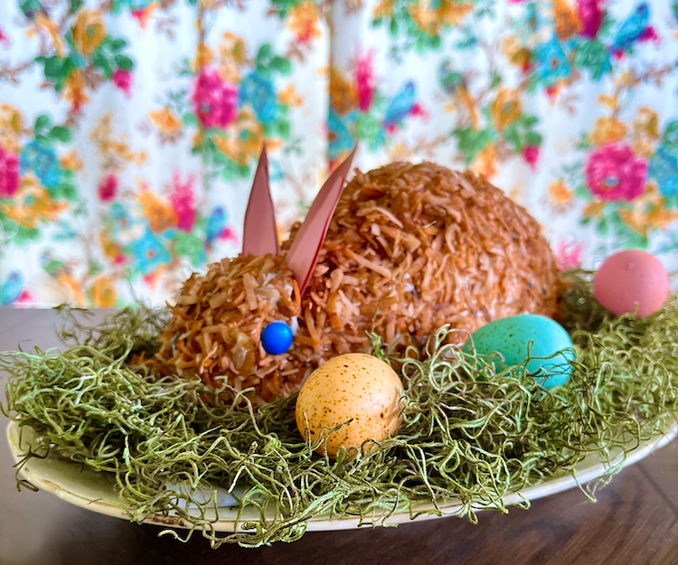 Bake this bunny cake for your next tea time!